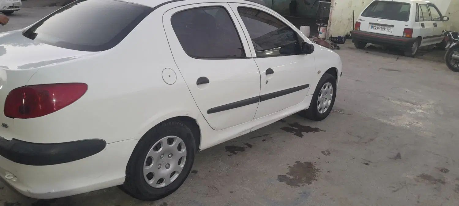 پژو ۲۰۶ صندوق دار v8 - 1394