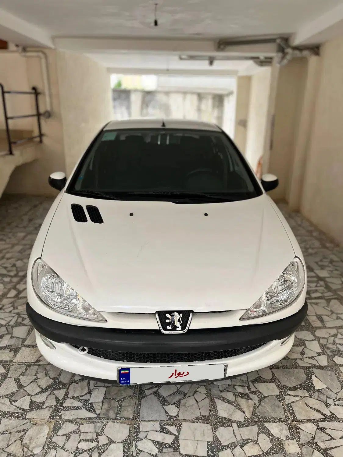 پژو ۲۰۶ صندوق دار v8 - 1396