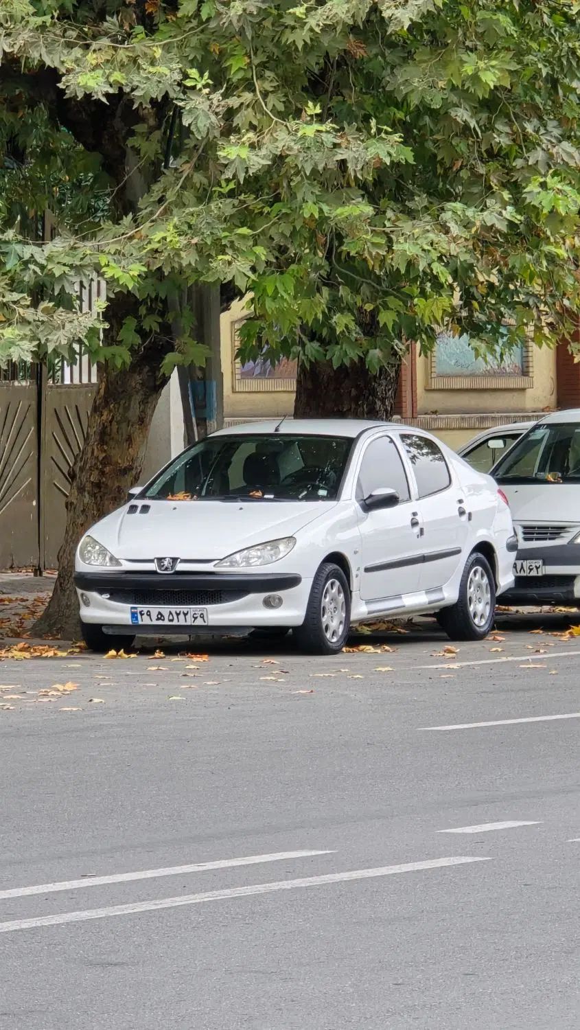 پژو ۲۰۶ صندوق دار v8 - 1395
