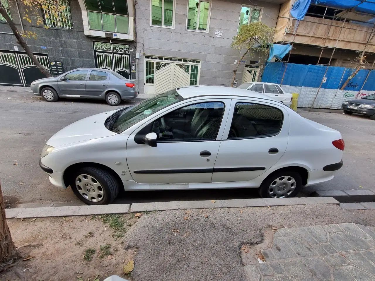 پژو ۲۰۶ صندوق دار v8 - 1398