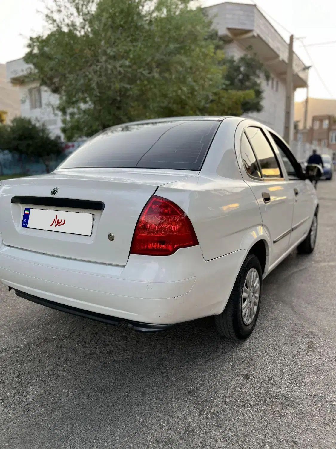 تیبا صندوق دار SX - 1400