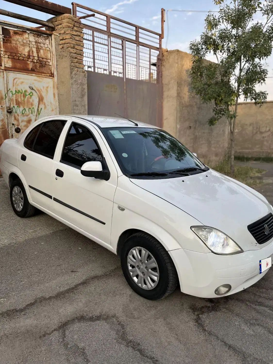 تیبا صندوق دار SX - 1400