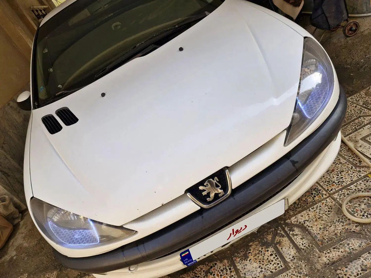 پژو ۲۰۶ صندوق دار v8 - 1396