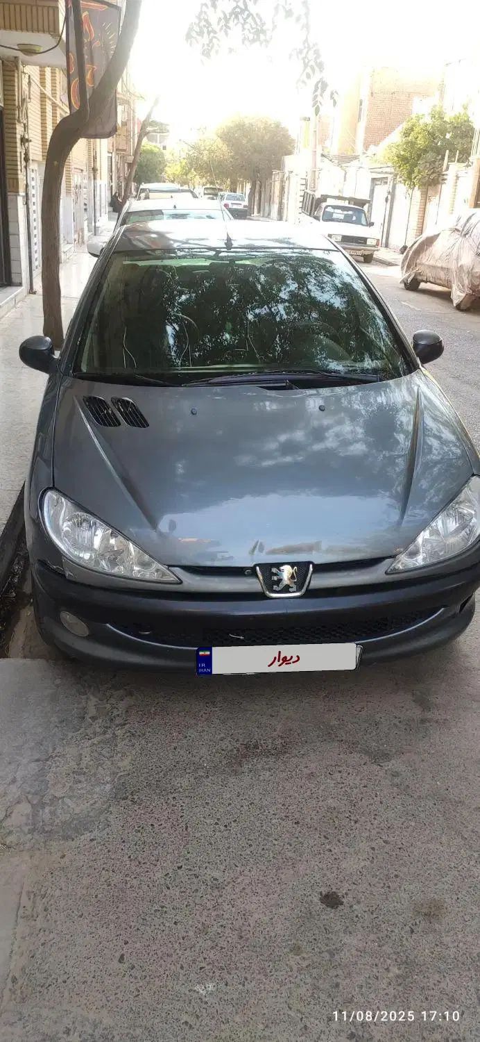 پژو ۲۰۶ صندوق دار v8 - 1391
