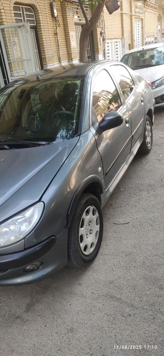 پژو ۲۰۶ صندوق دار v8 - 1391