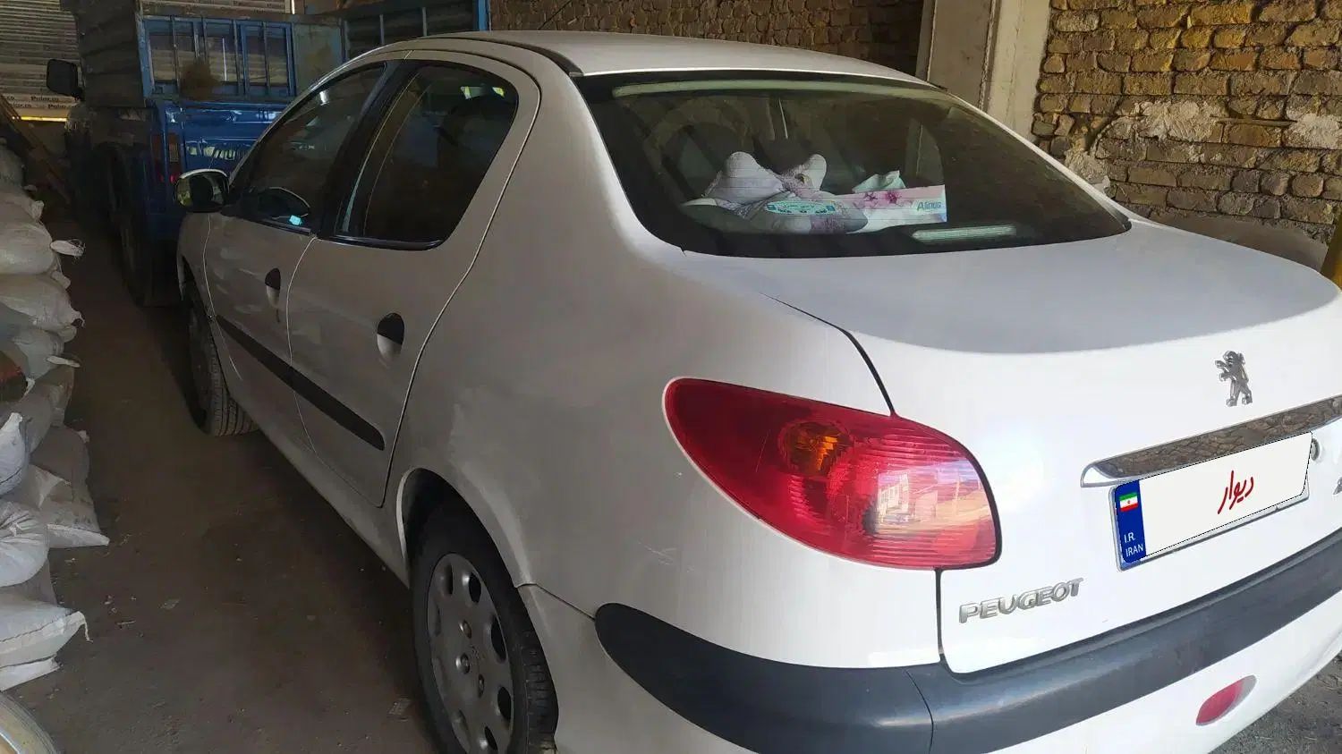 پژو ۲۰۶ صندوق دار v8 - 1390