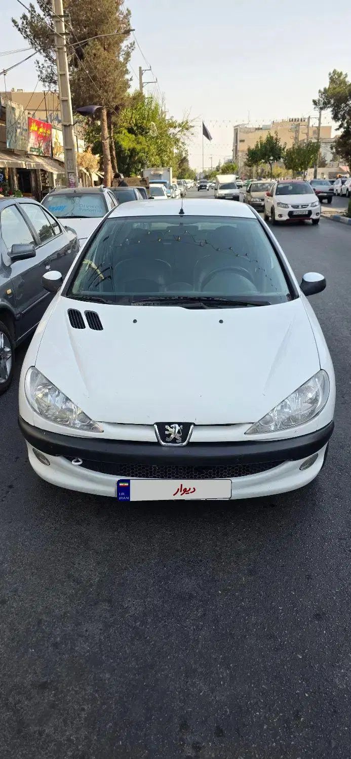 پژو ۲۰۶ صندوق دار v8 - 1398