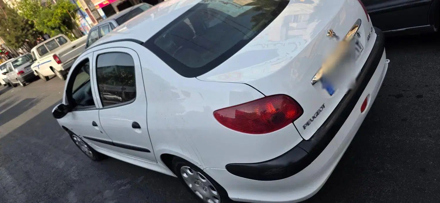 پژو ۲۰۶ صندوق دار v8 - 1398