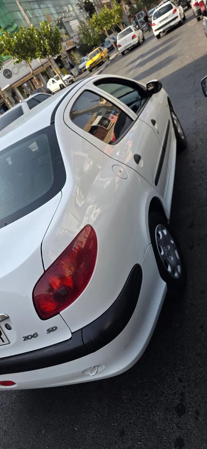 پژو ۲۰۶ صندوق دار v8 - 1398