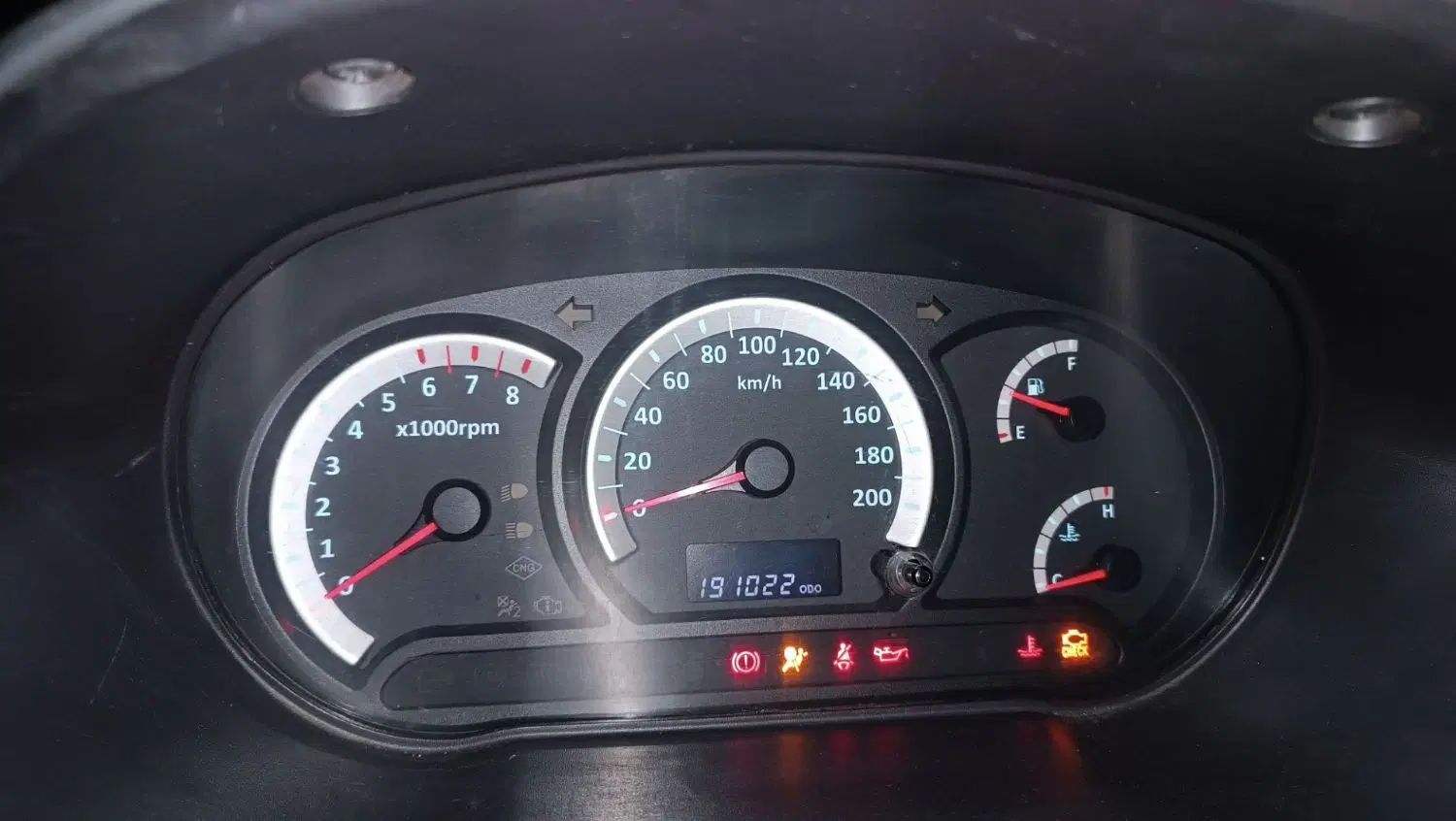 تیبا صندوق دار SL - 1392