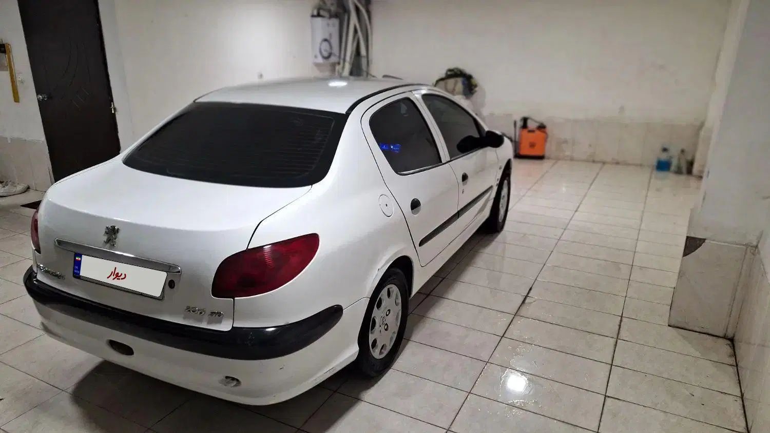پژو ۲۰۶ صندوق دار v8 - 1389