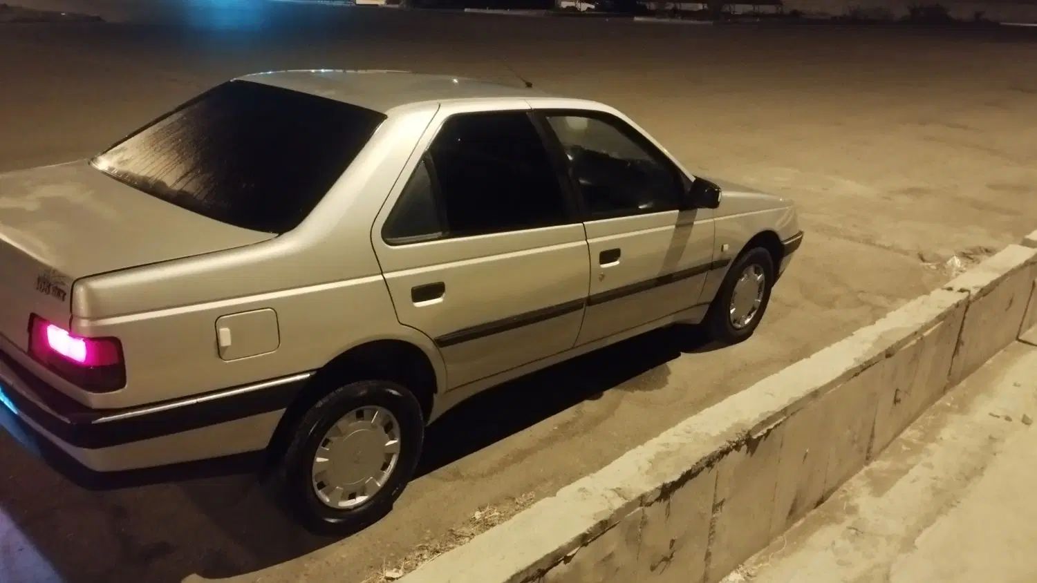 پژو 405 GLX - 1386