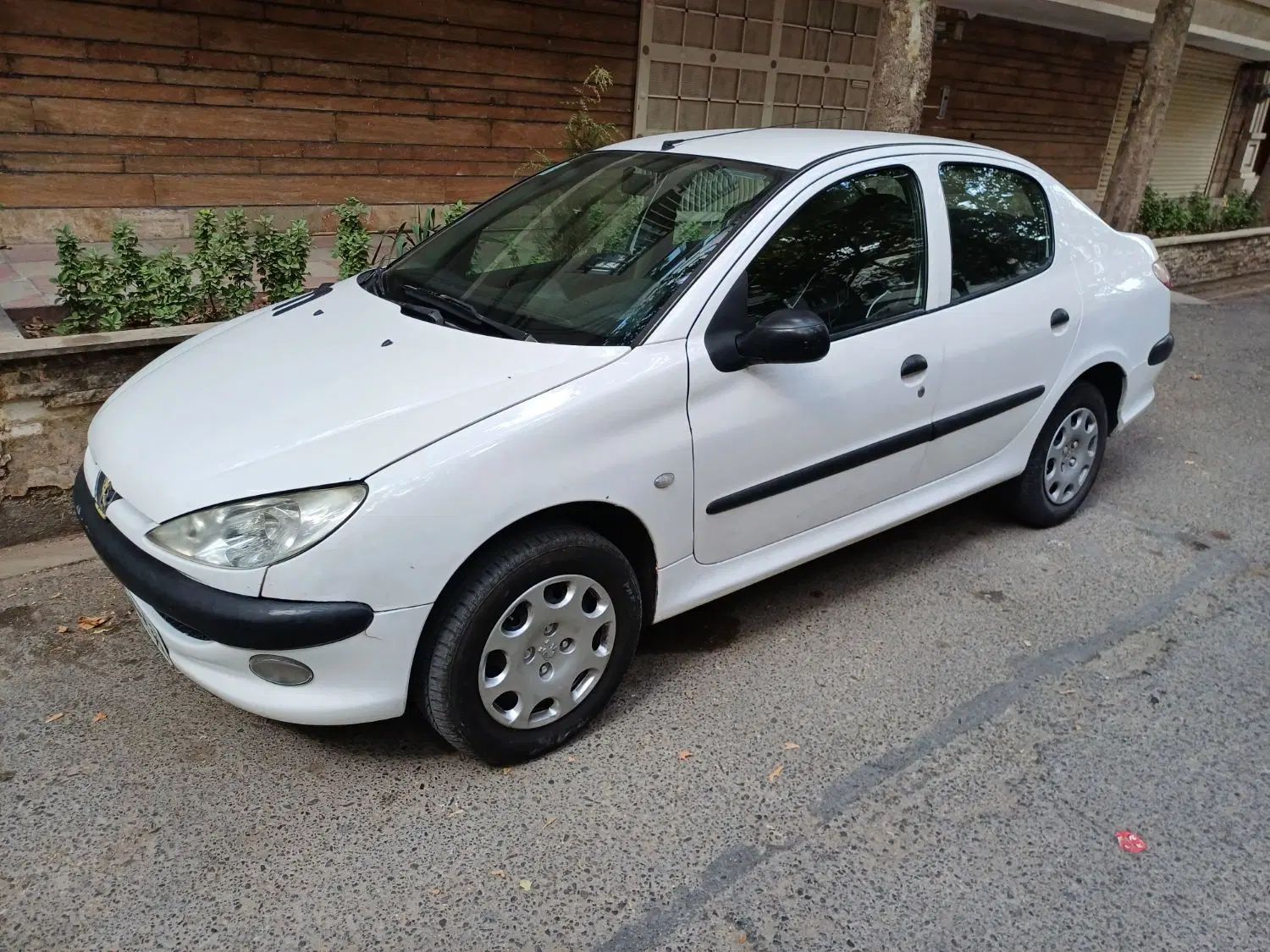 پژو ۲۰۶ صندوق دار v8 - 1390