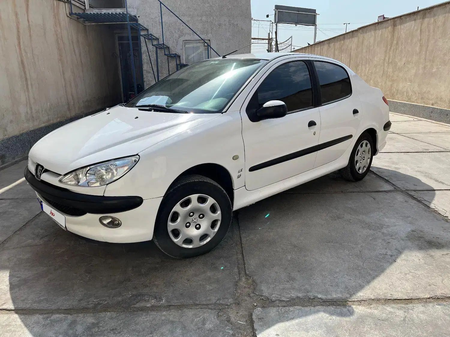 پژو ۲۰۶ صندوق دار v8 - 1390