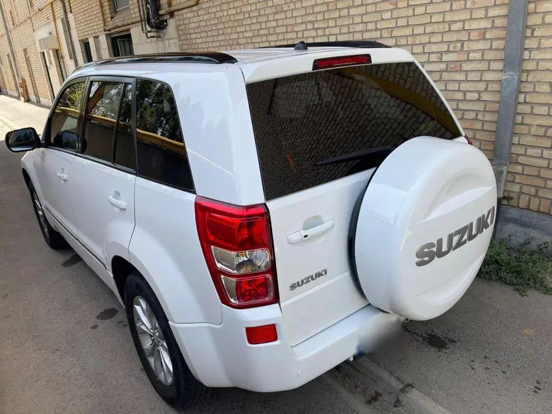سوزوکی ویتارا ایران خودرو 2400 اتوماتیک - 1396