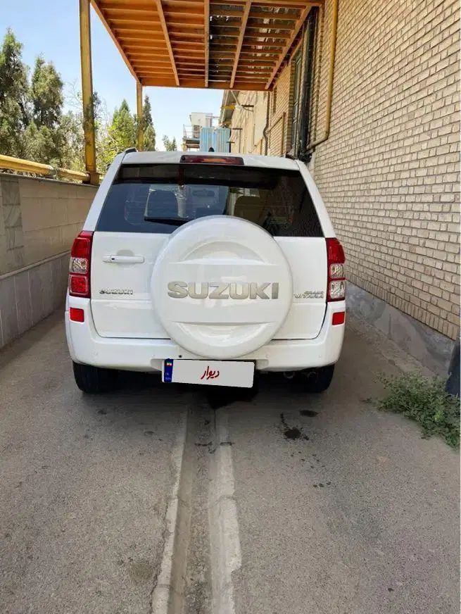 سوزوکی ویتارا ایران خودرو 2400 اتوماتیک - 1396