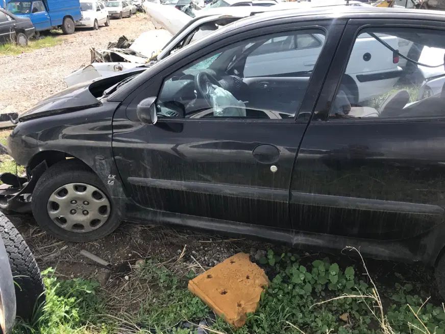 پژو ۲۰۶ صندوق دار v8 - 1397
