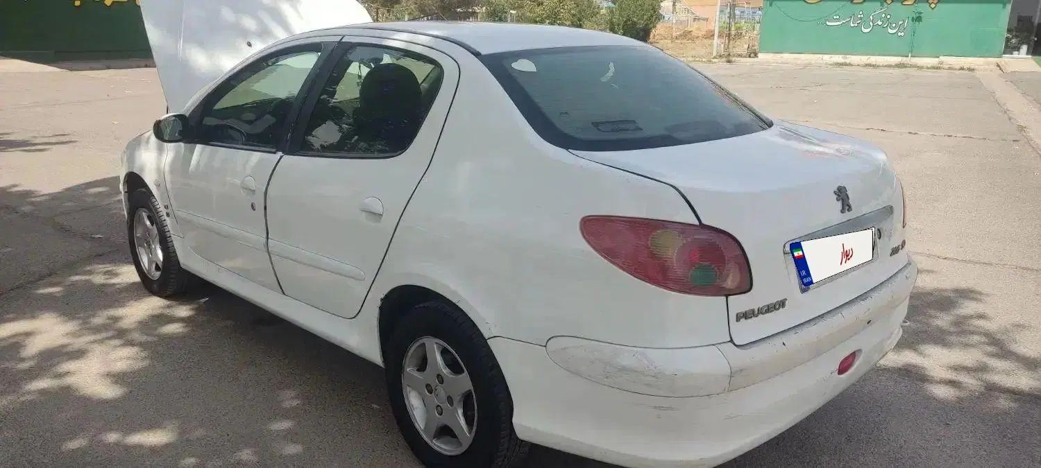 پژو ۲۰۶ صندوق دار v8 - 1390