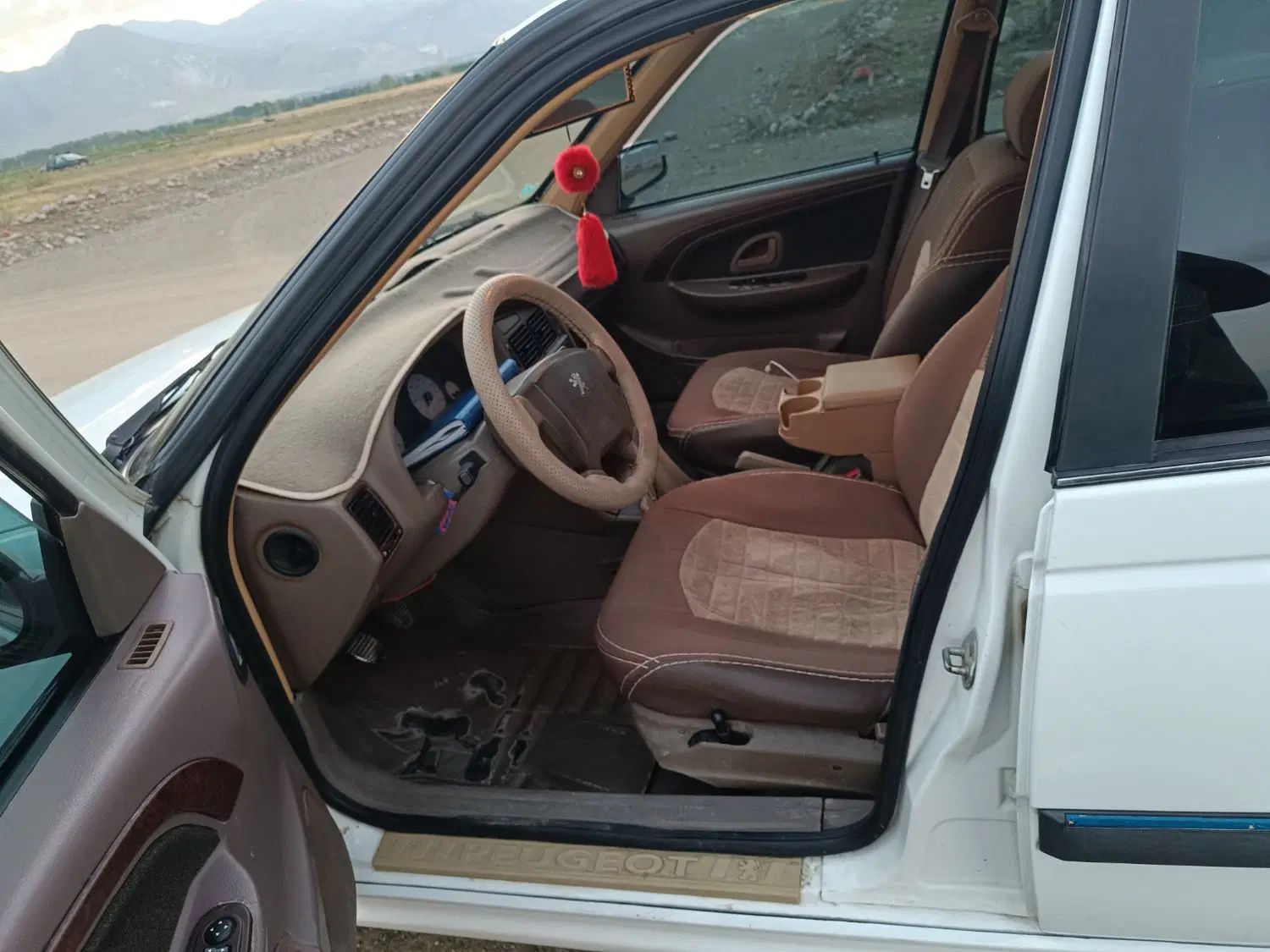 پژو پارس سال - 1392