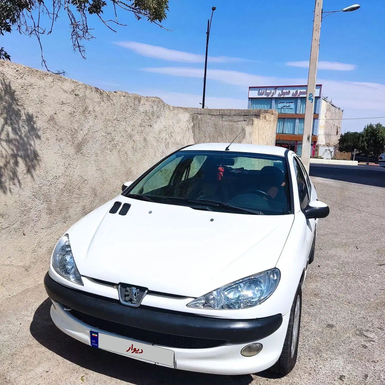 پژو ۲۰۶ صندوق دار v8 - 1395