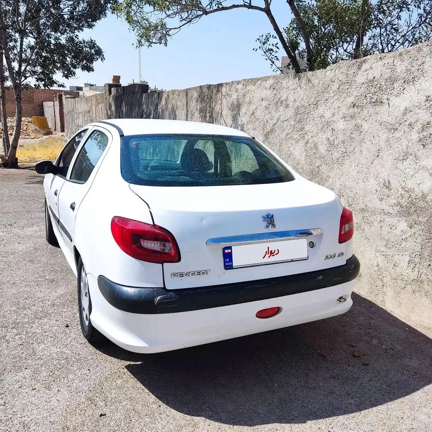 پژو ۲۰۶ صندوق دار v8 - 1395