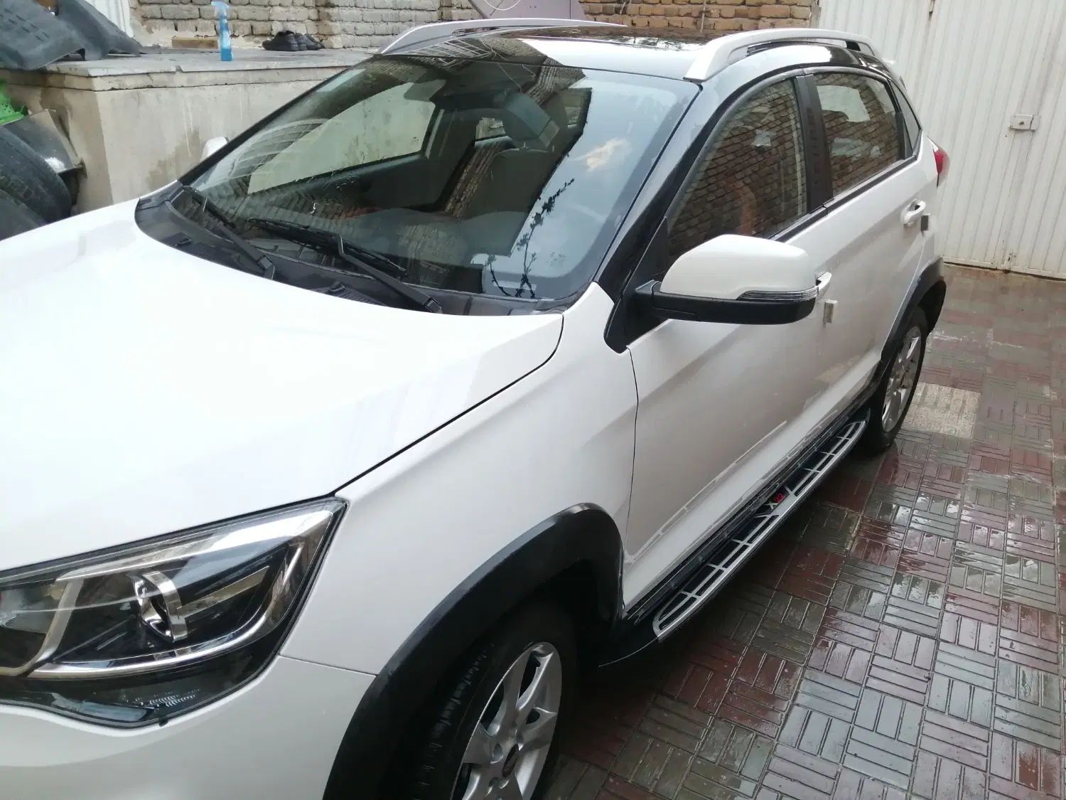 ام وی ام X22 دنده‌ای لاکچری - 1399