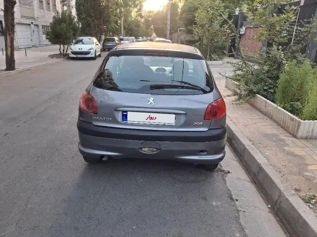 پژو 206 تیپ 3 - 1385