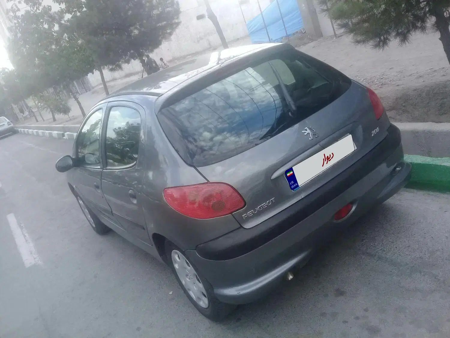 پژو 206 تیپ 5 - 1390