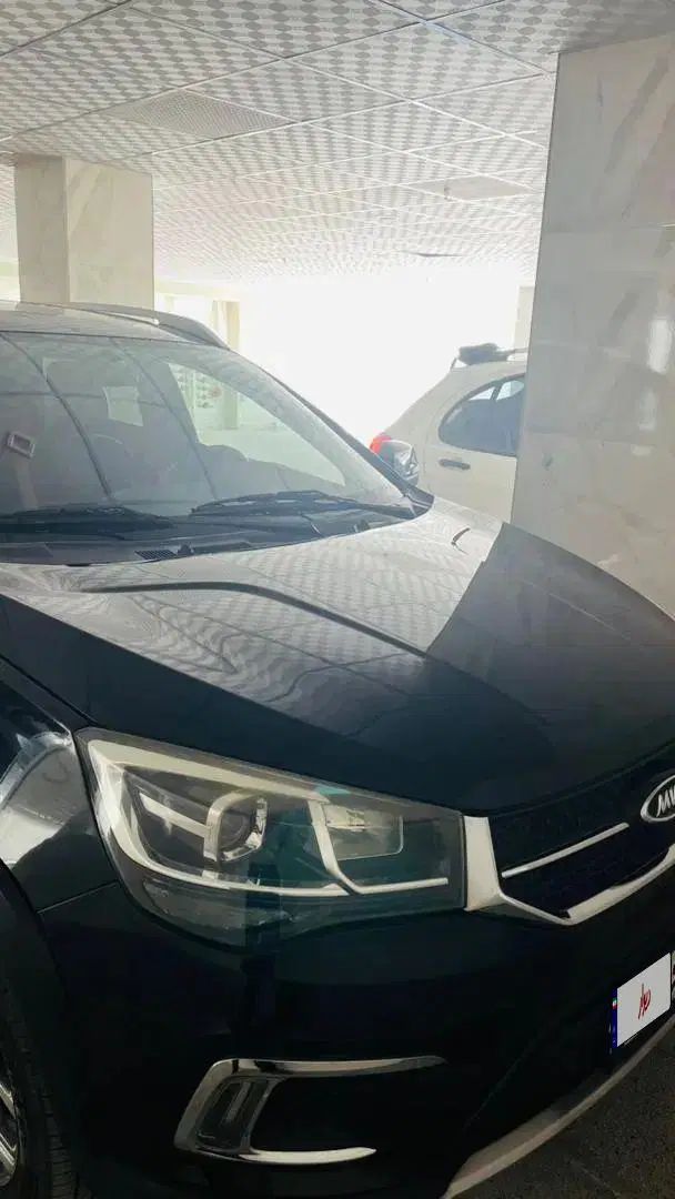 ام وی ام X22 دنده‌ای لاکچری - 1396