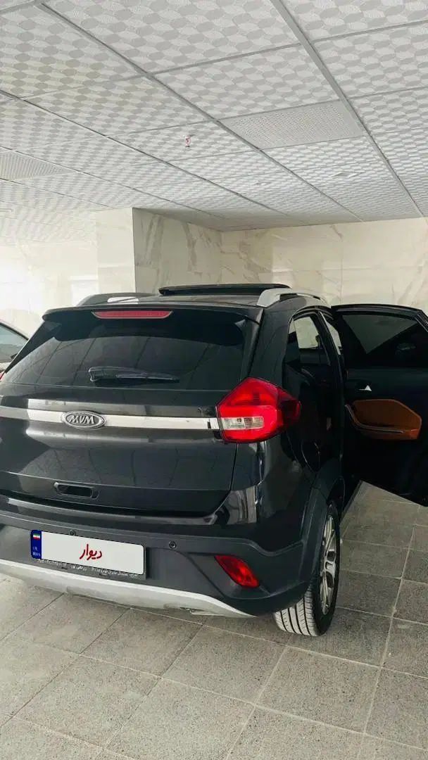 ام وی ام X22 دنده‌ای لاکچری - 1396