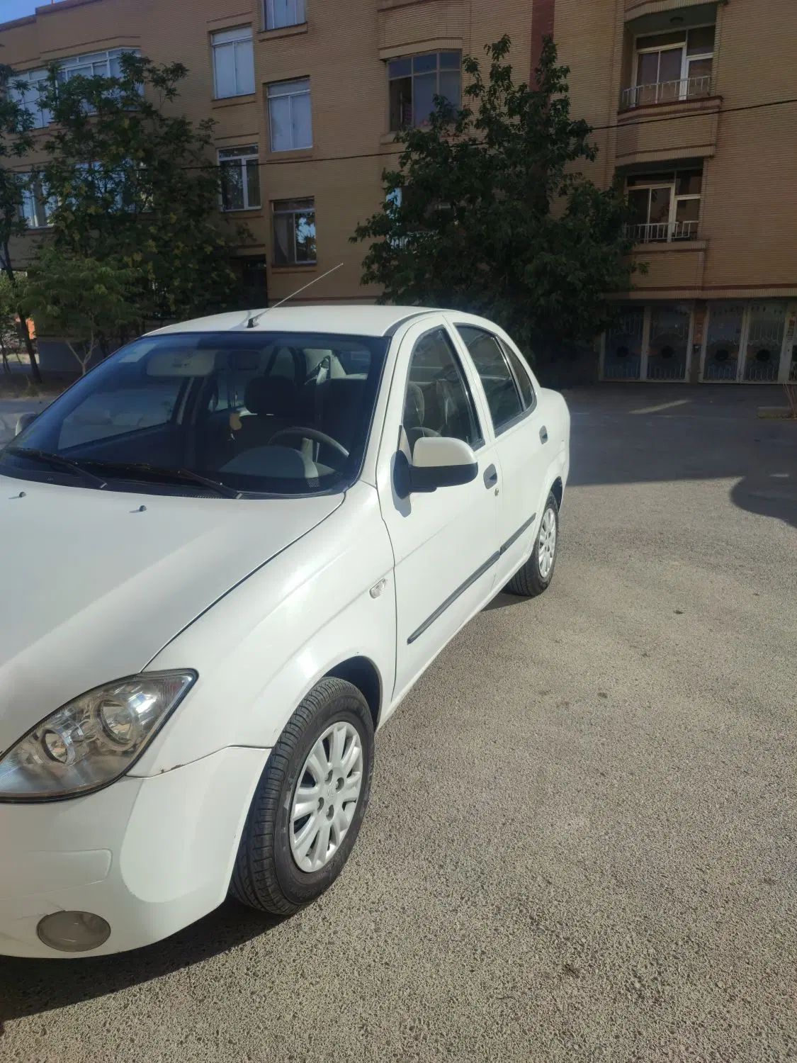 تیبا صندوق دار EX - 1395