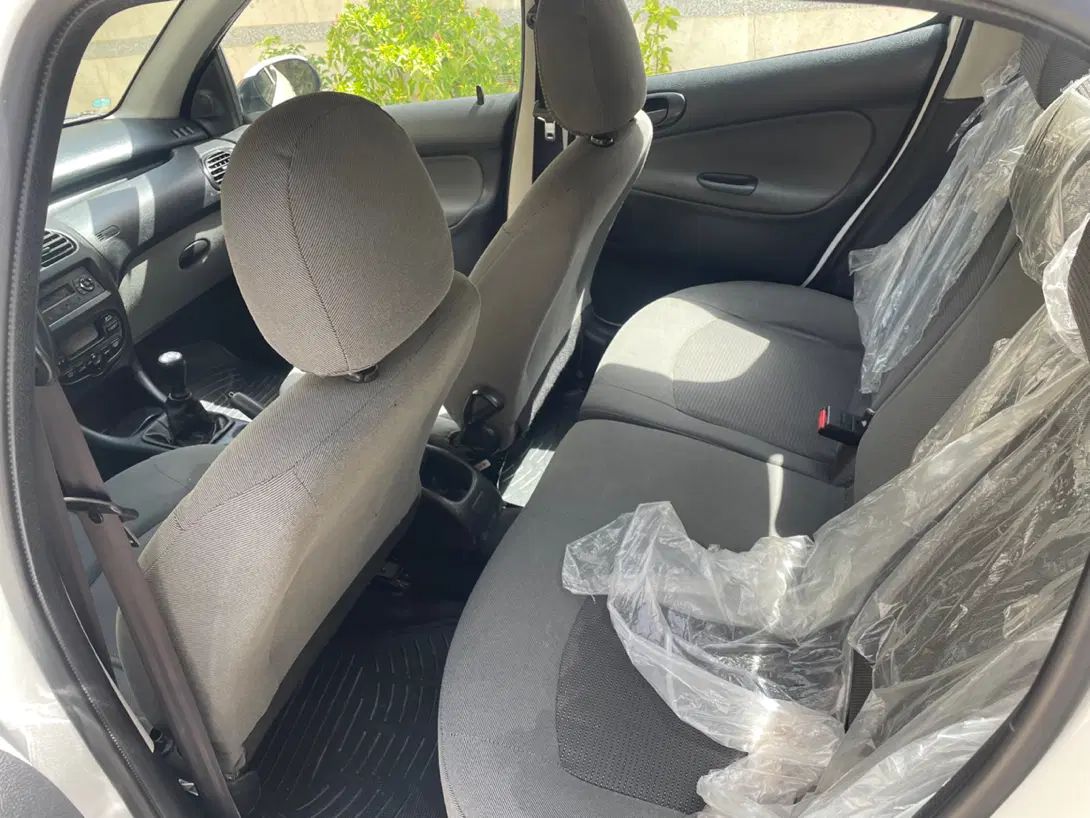 پژو ۲۰۶ صندوق دار v8 - 1400