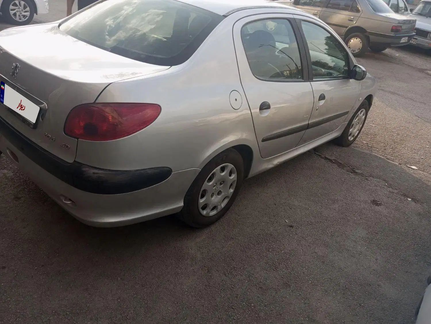 پژو ۲۰۶ صندوق دار v10 - 1389