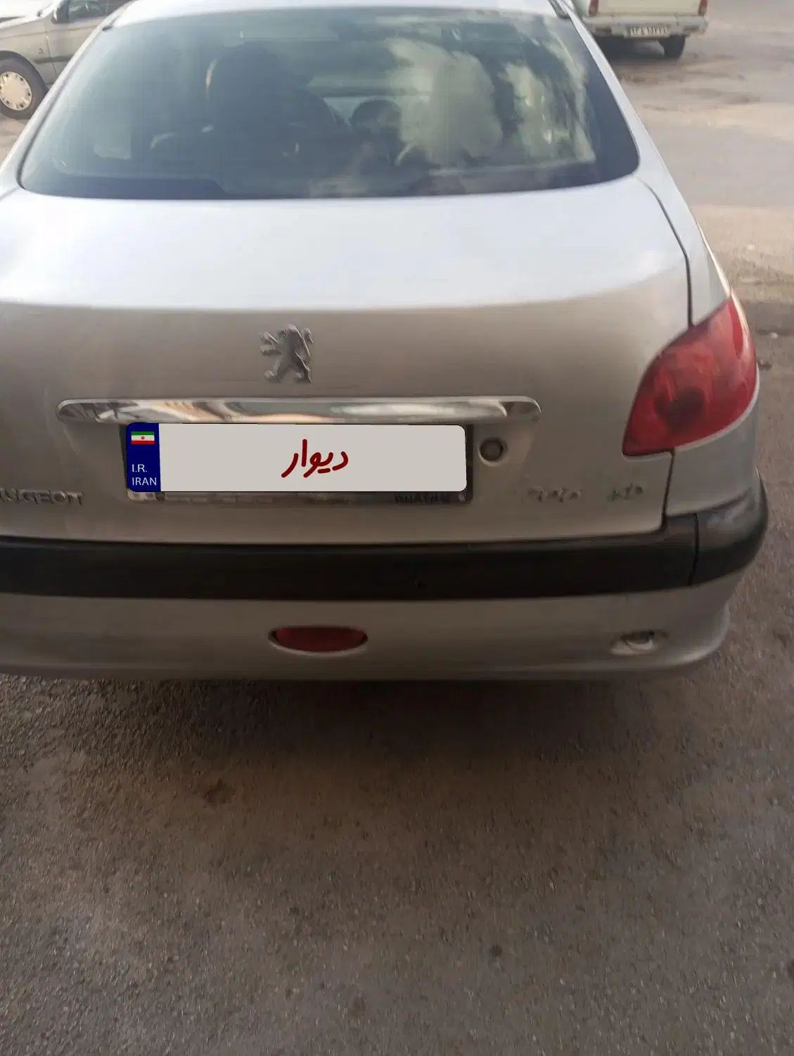 پژو ۲۰۶ صندوق دار v10 - 1389