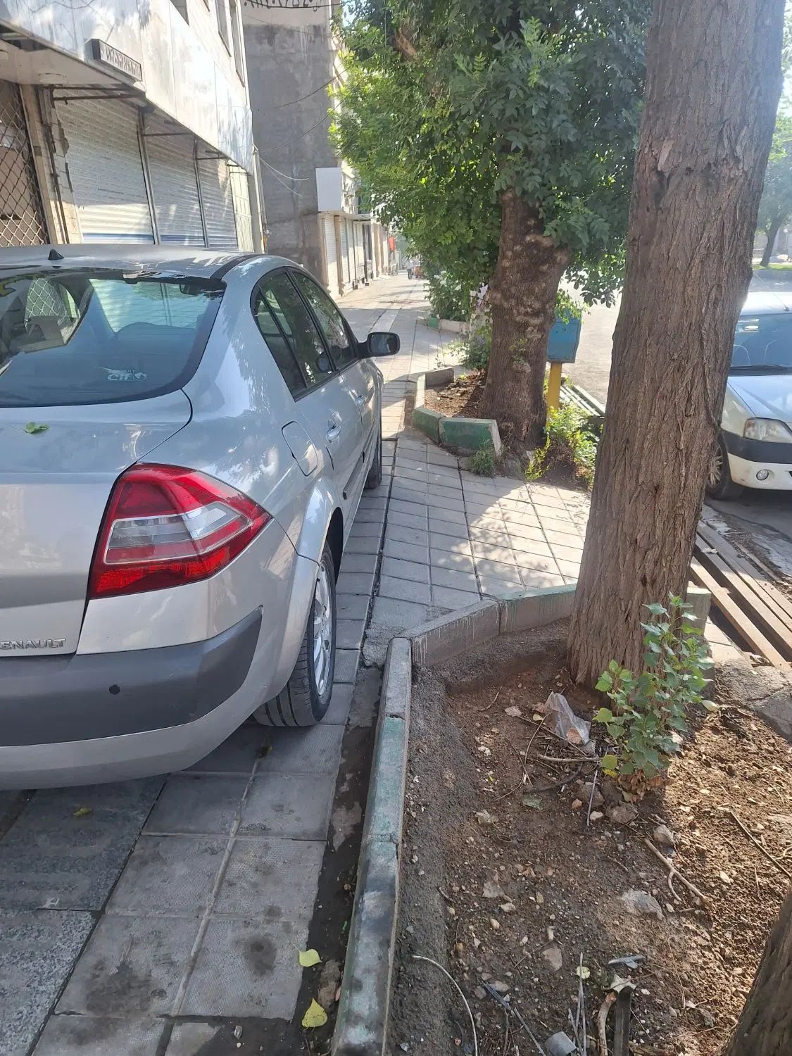 رنو مگان پارس خودرو 2000 - 1391
