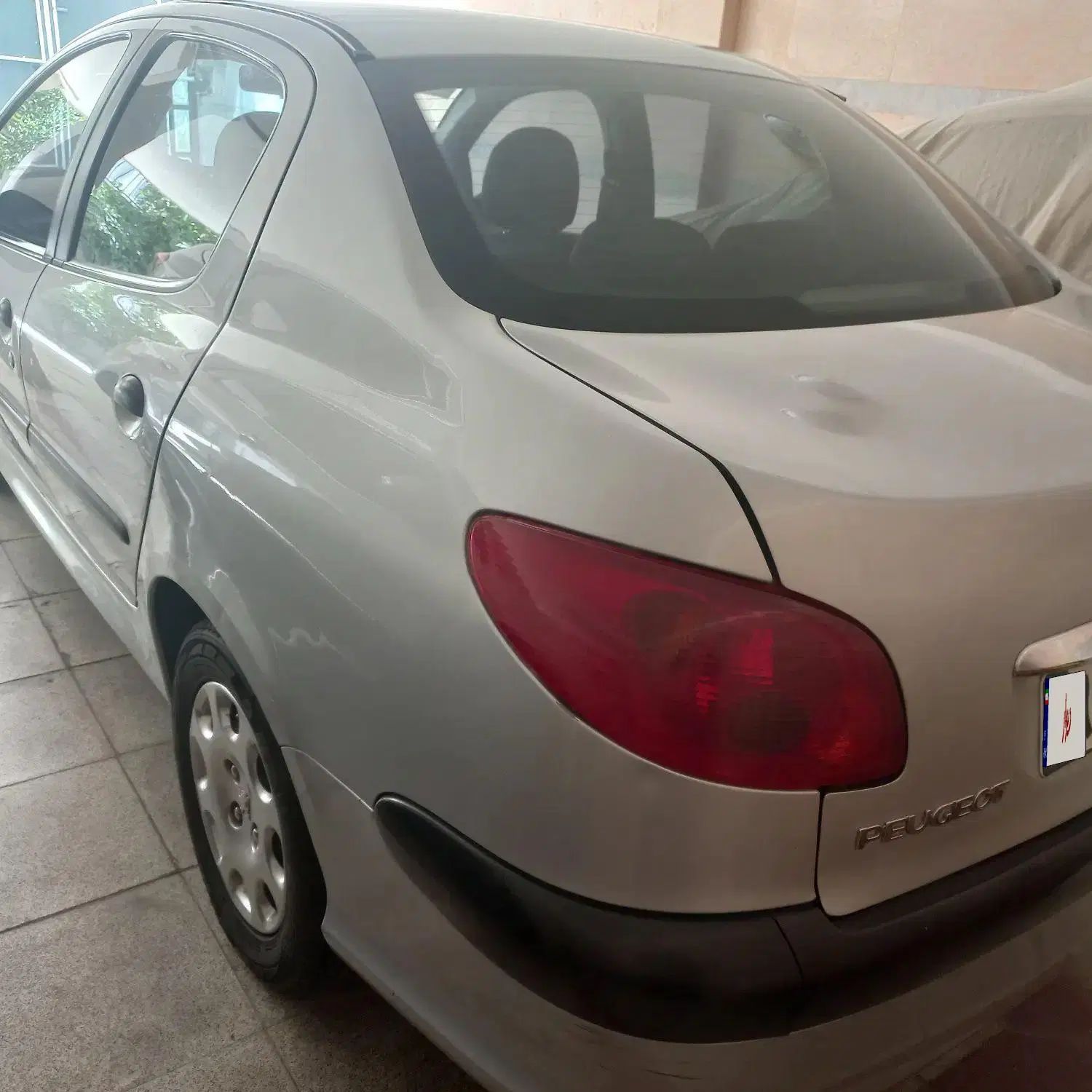 پژو ۲۰۶ صندوق دار v8 - 1389