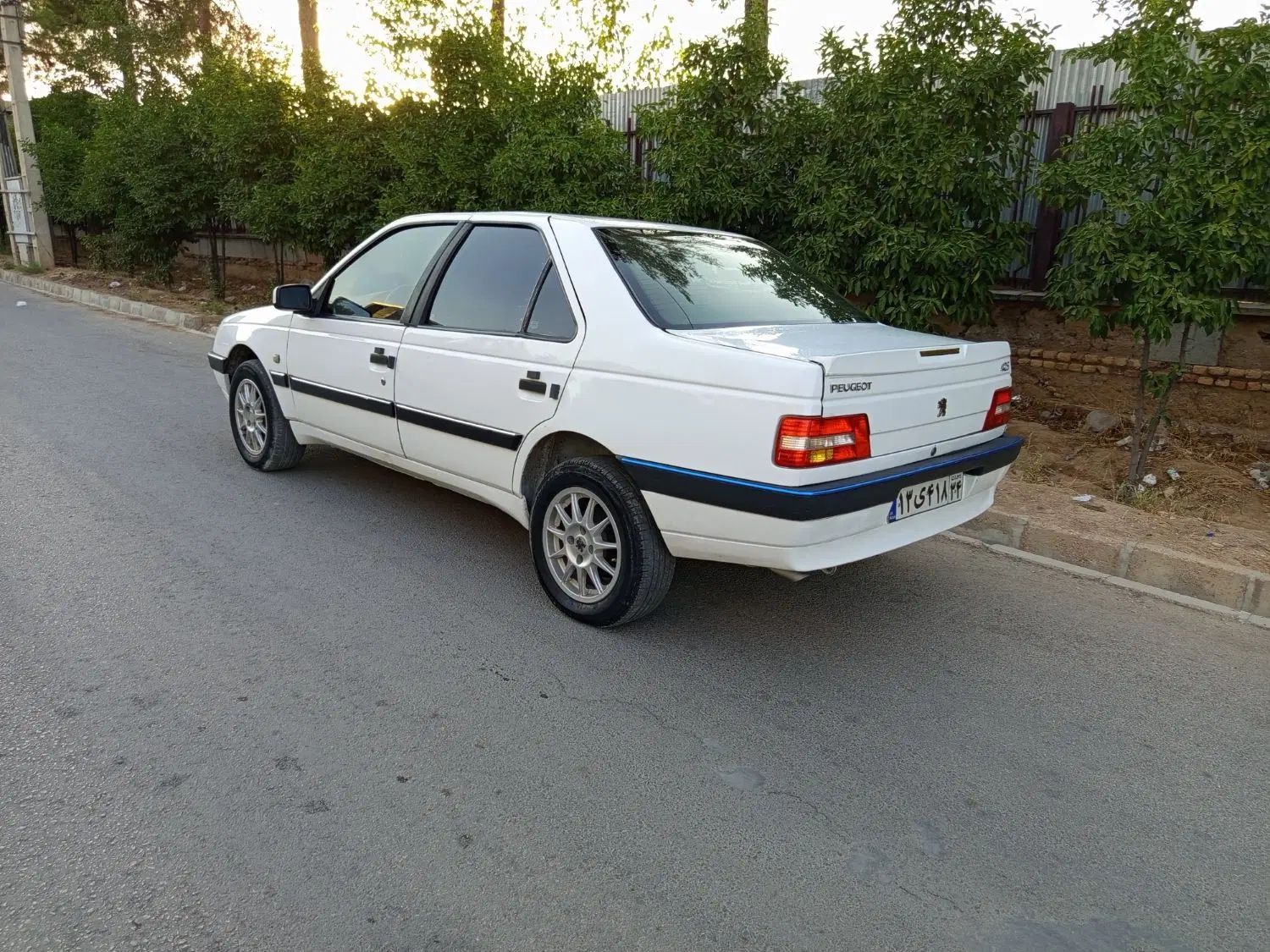 پژو 405 SLX بنزینی TU5 - 1395