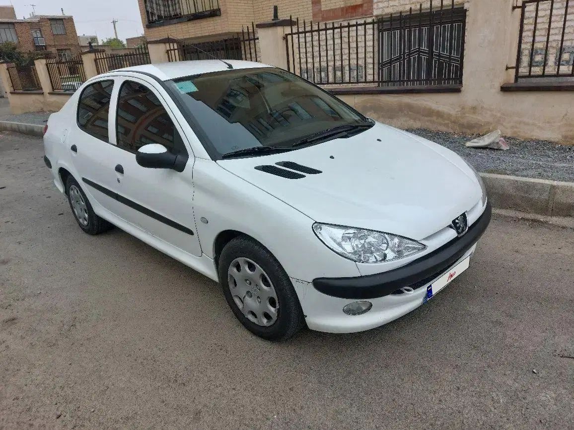 پژو ۲۰۶ صندوق دار v8 - 1395