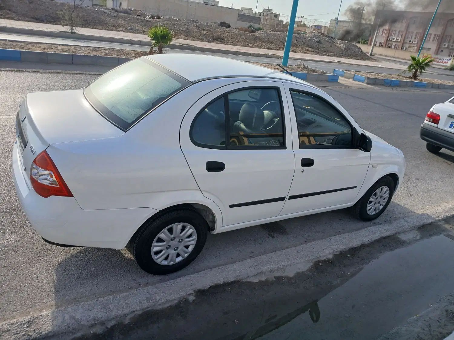 تیبا صندوق دار SX - 1400