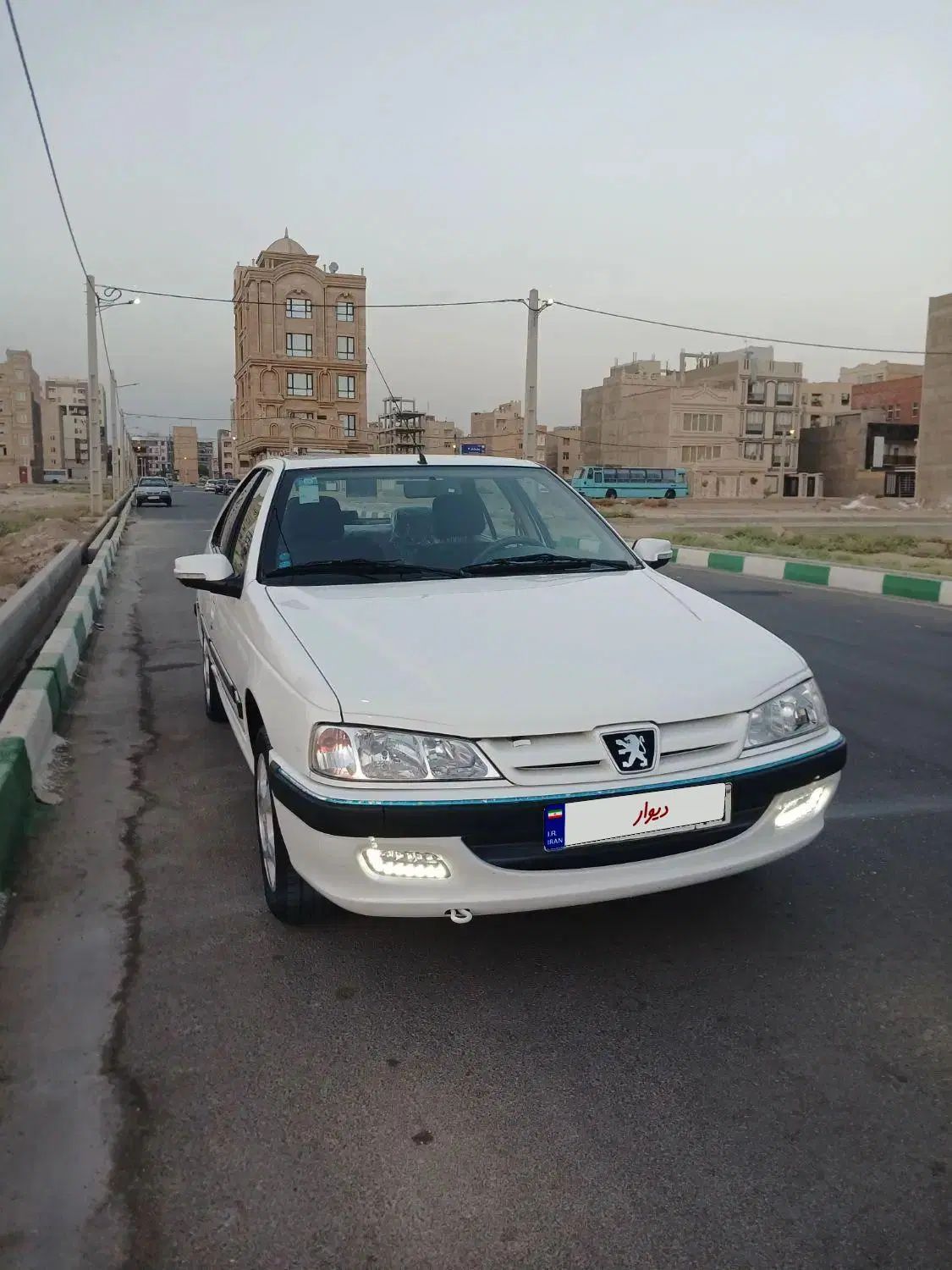 پژو پارس XU7P - 1403