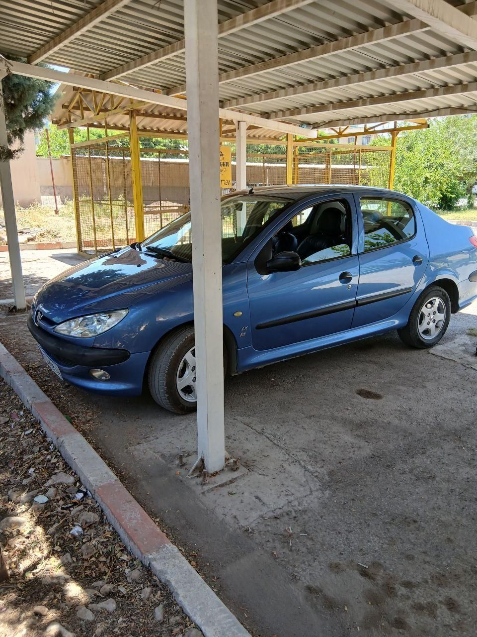 پژو ۲۰۶ صندوق دار v8 - 1393