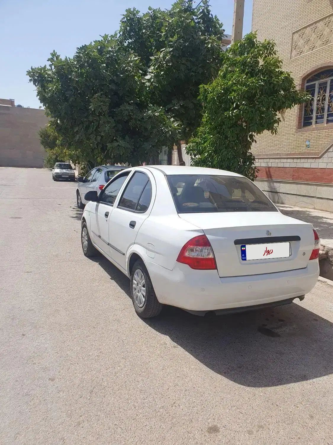 تیبا صندوق دار SX - 1398