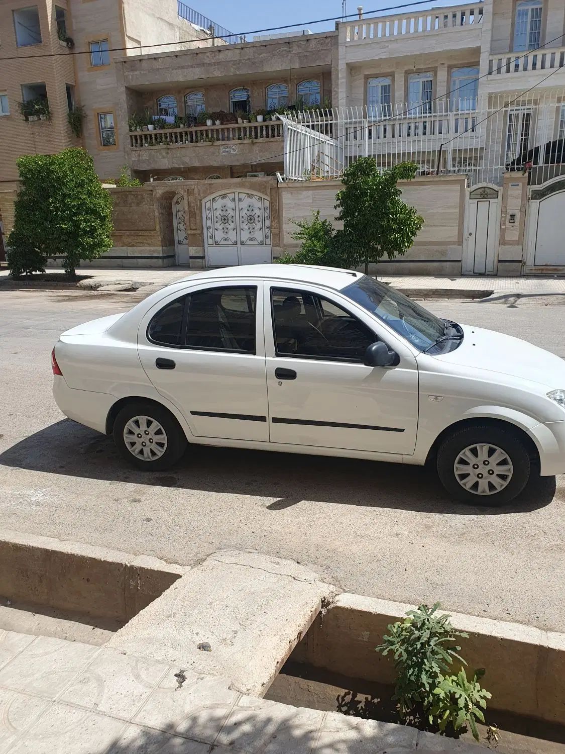 تیبا صندوق دار SX - 1398