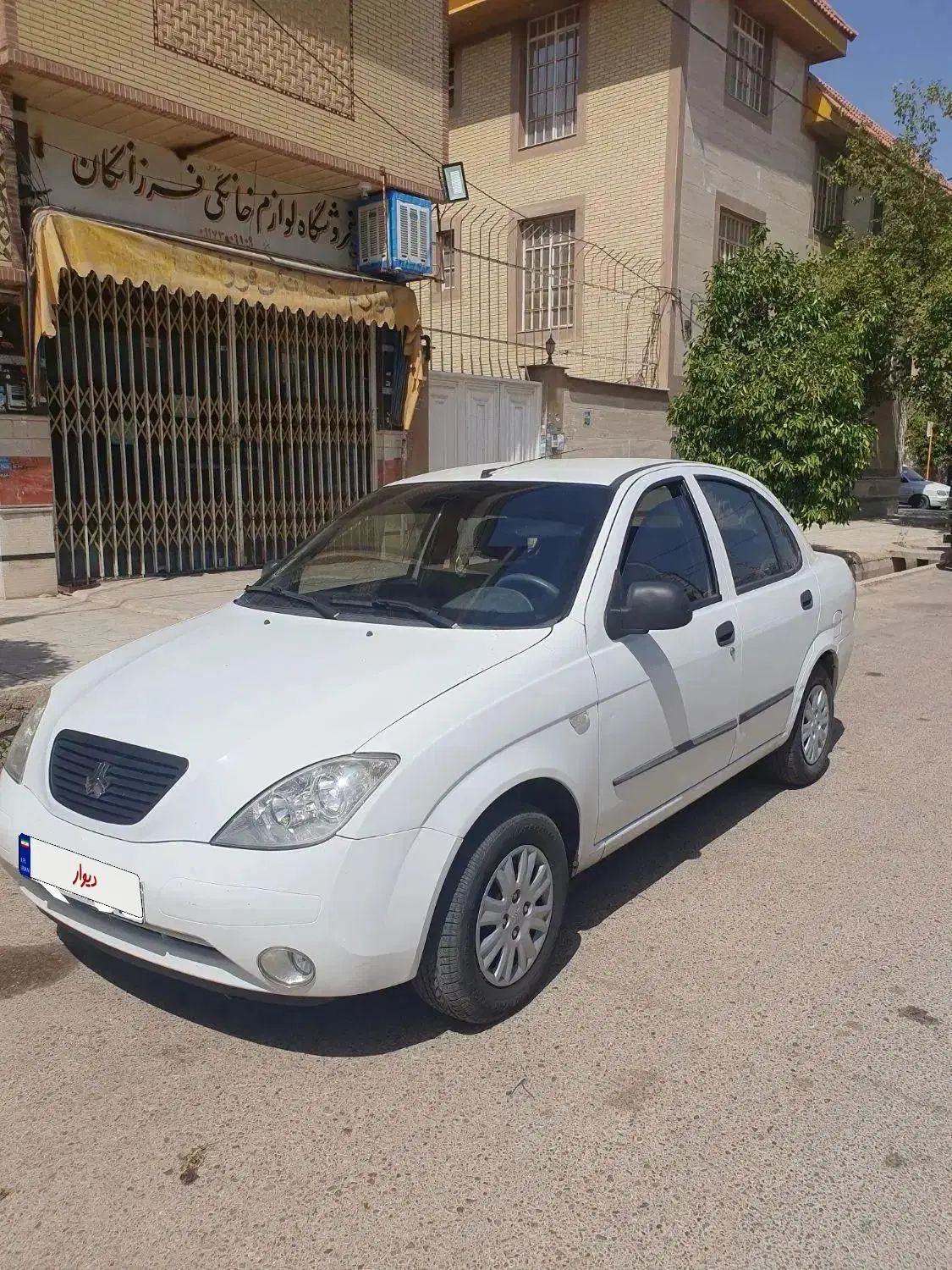 تیبا صندوق دار SX - 1398