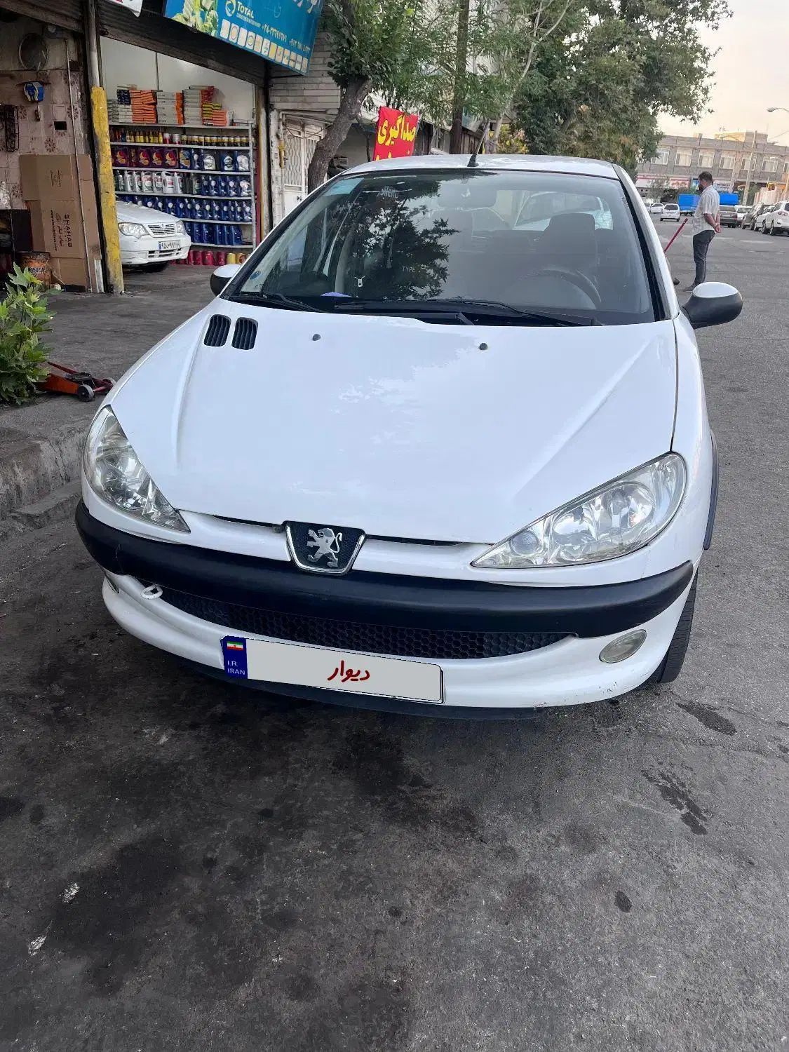 پژو ۲۰۶ صندوق دار v8 - 1398