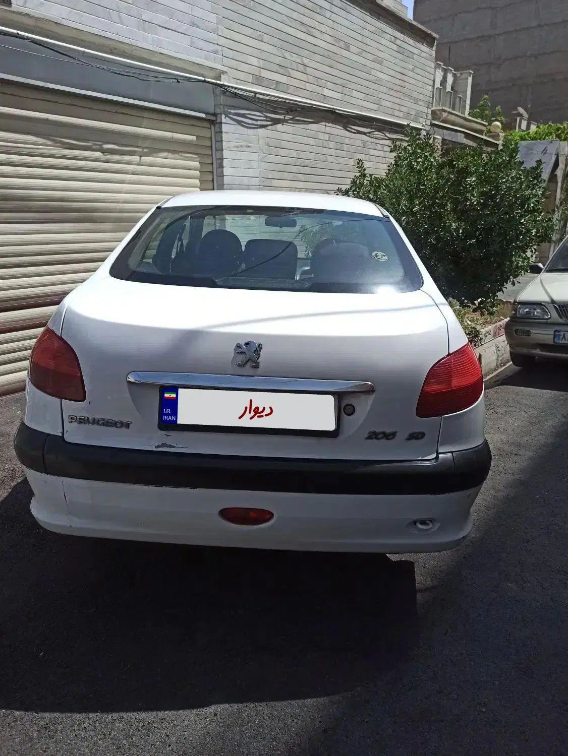 پژو ۲۰۶ صندوق دار v8 - 1389