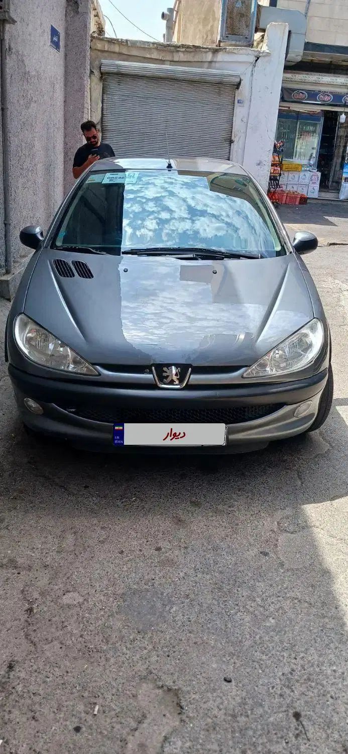پژو ۲۰۶ صندوق دار v8 - 1393
