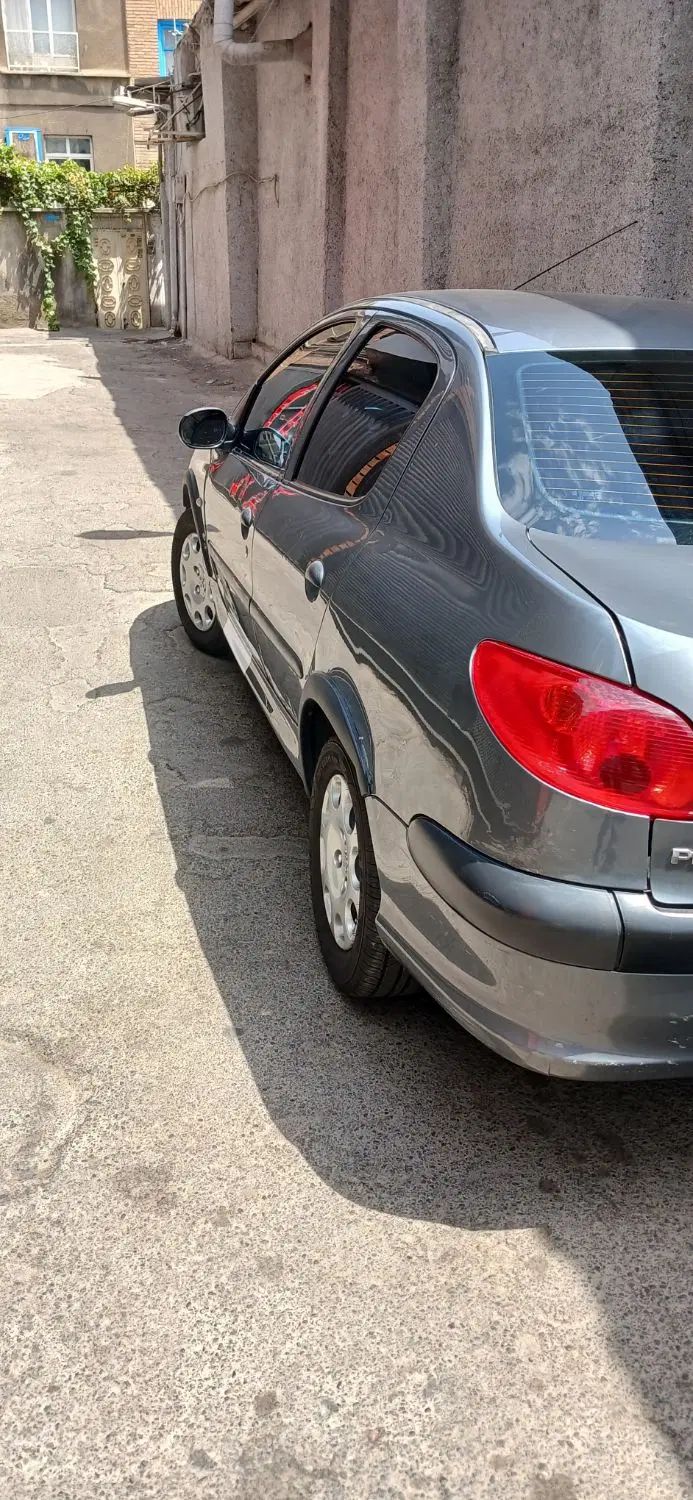 پژو ۲۰۶ صندوق دار v8 - 1393