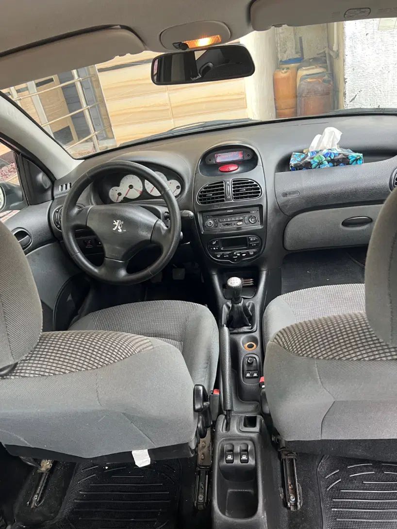 پژو ۲۰۶ صندوق دار v8 - 1395