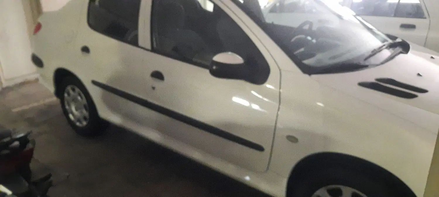 پژو ۲۰۶ صندوق دار v8 - 1396